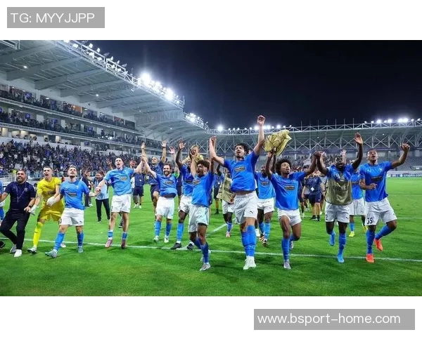 那不勒斯友谊赛大胜马竞帽子戏法引发全场狂欢精彩瞬间回顾