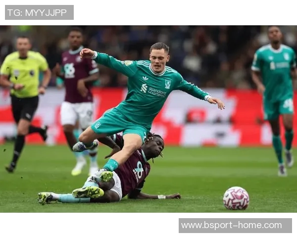 西甲精彩对决热刺3-0马竞帽子戏法点燃全场激情 西甲精彩对决热刺3-0马竞帽子戏法点燃全场激情