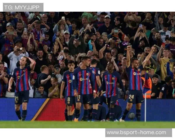 友谊赛精彩瞬间里昂小胜多特蒙德引发争议判罚热议